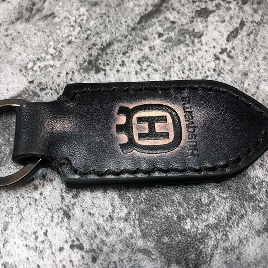 Husqvarna Leather Keychain – Pointed Black