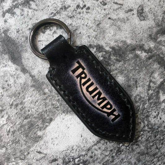 Triumph Letter Logo Handmade Leather Keychain – Pointed Black
