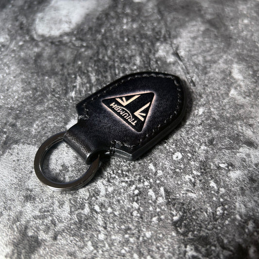 Handmade Triumph Wide Shield Leather Keychain – black